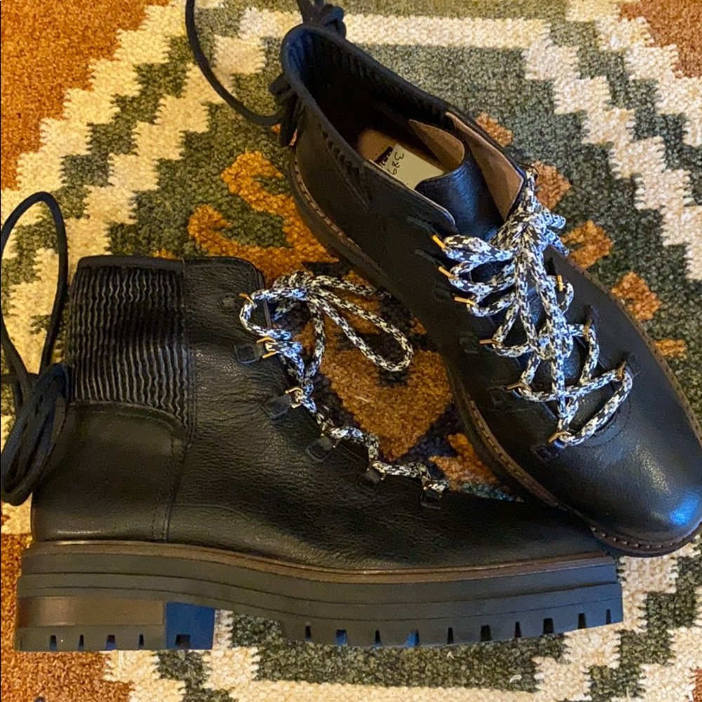 Louise Et Cie Lace-Up Lug Boots - Sheena Black 8.5